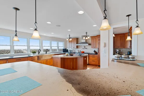 $10,700,000 | 409 East Avenue, Bay Head, NJ 08742