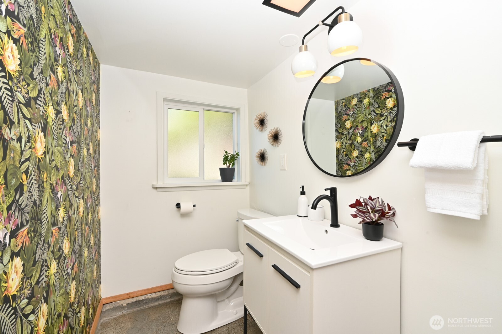 9003 43rd Place Southwest Seattle, WA 98136 - Photo 29 of 39 Gallery Image 29