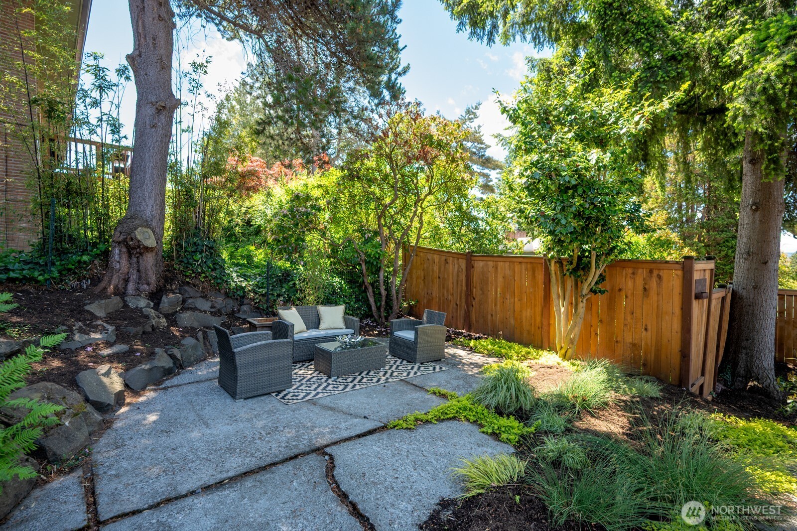 9003 43rd Place Southwest Seattle, WA 98136 - Photo 33 of 39 Gallery Image 33