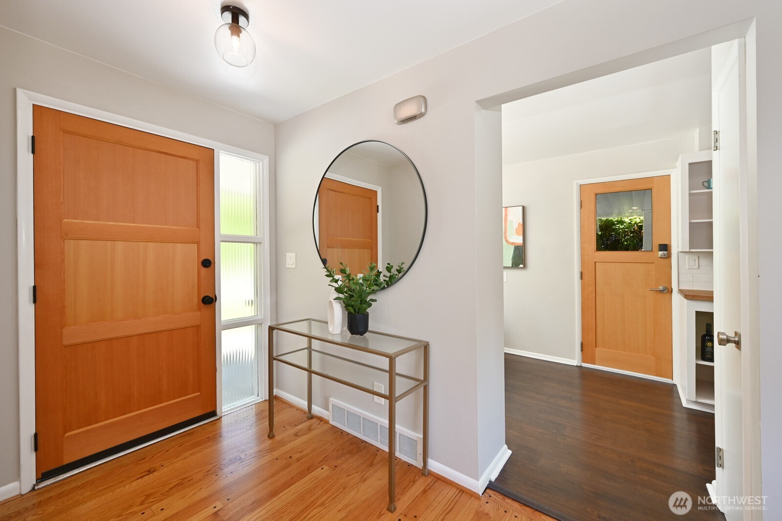 9003 43rd Place Southwest Seattle, WA 98136 - Photo 6 of 39 Gallery Image 6