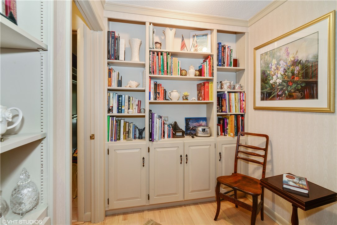 3 Jana Road Westerly, RI 02891 - Photo 12 of 28 Library