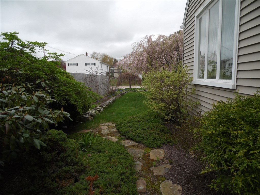 3 Jana Road Westerly, RI 02891 - Photo 26 of 28 side path