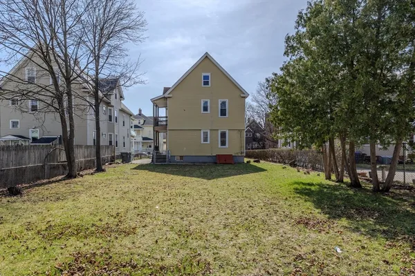 $449,987 | 207-209 White Street, Springfield, MA 01108