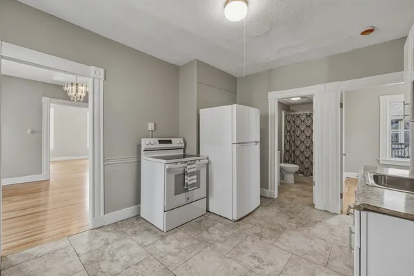 $449,987 | 207-209 White Street, Springfield, MA 01108