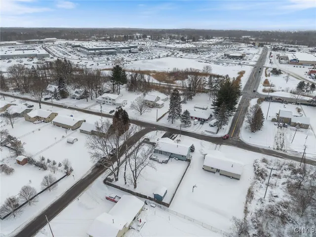 $229,900 | 5793 West Pine Grove Road, Cicero, NY 13039