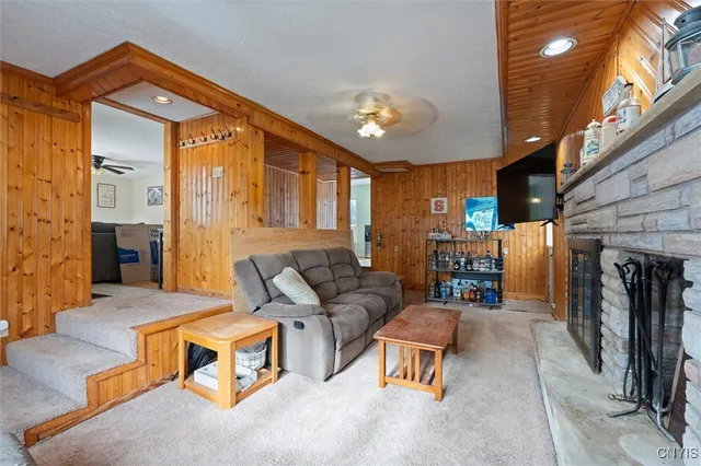 $229,900 | 5793 West Pine Grove Road, Cicero, NY 13039