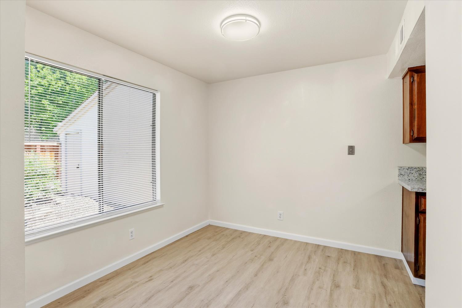 3639 Appleton Way Stockton, CA 95219 - Photo 11 of 37