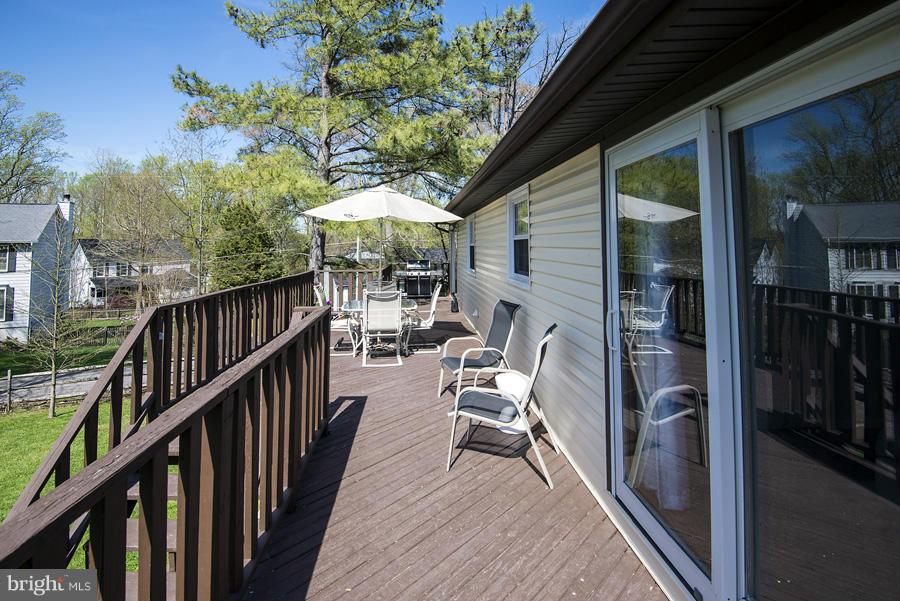 310 Talahi Road Southeast Vienna, VA 22180 - Photo 25 of 30 Exterior (Rear)