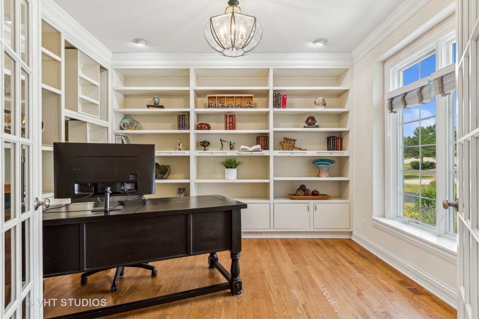 4218 Weatherstone Road Crystal Lake, IL 60014 - Photo 3 of 19 Gallery Image 3