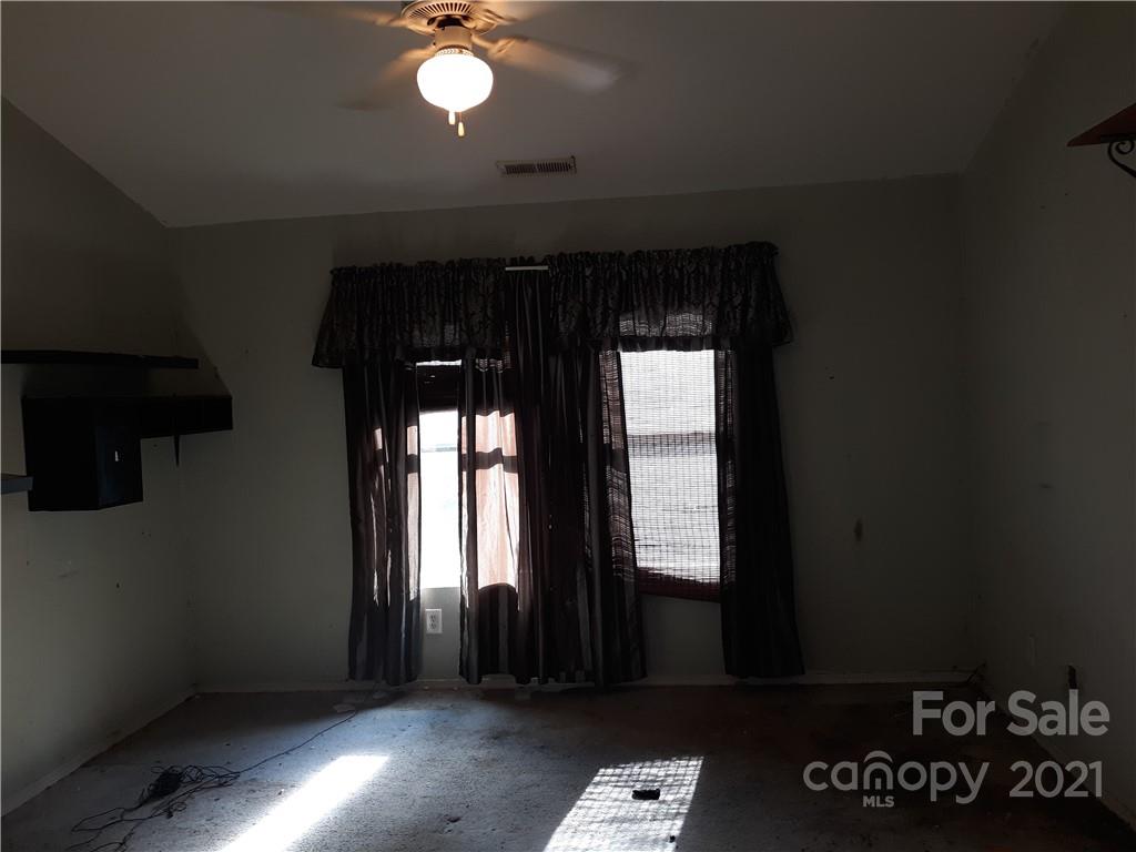8946 Chalkstone Road, Unit 120 Charlotte, NC 28216 - Photo 16 of 23 Gallery Image 16