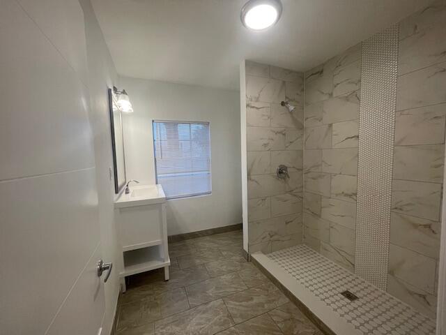 919 2nd Street, Unit 3 West Palm Beach, FL 33401 - Photo 8 of 11 a bathroom with a shower
