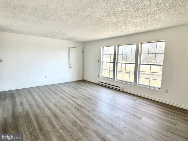 $399,000 | 130 White Oak Road, Stephens City, VA 22655