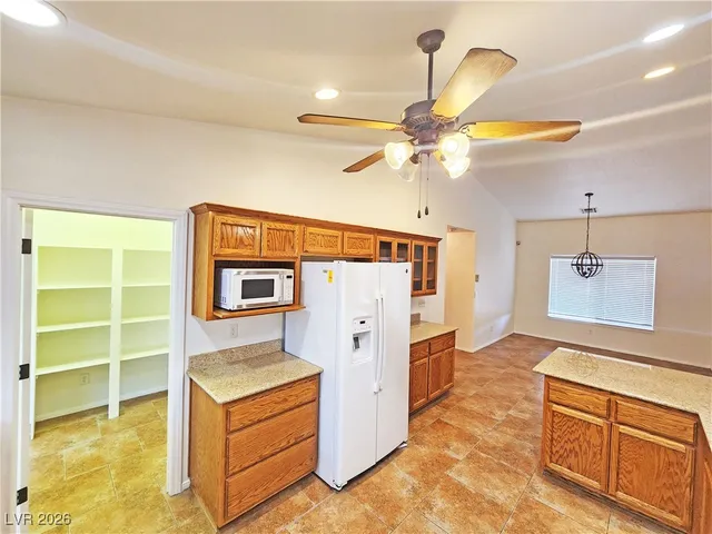 $1,935 | 3120 East Easy Street, Pahrump, NV 89061