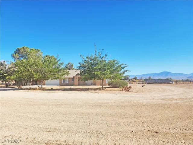 $1,935 | 3120 East Easy Street, Pahrump, NV 89061