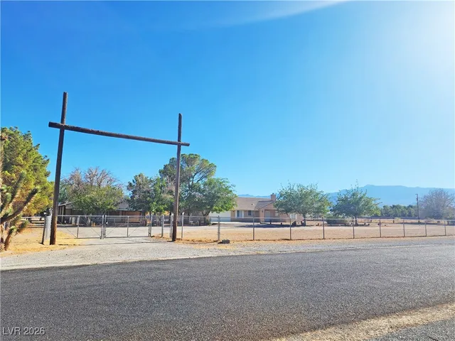 $1,935 | 3120 East Easy Street, Pahrump, NV 89061