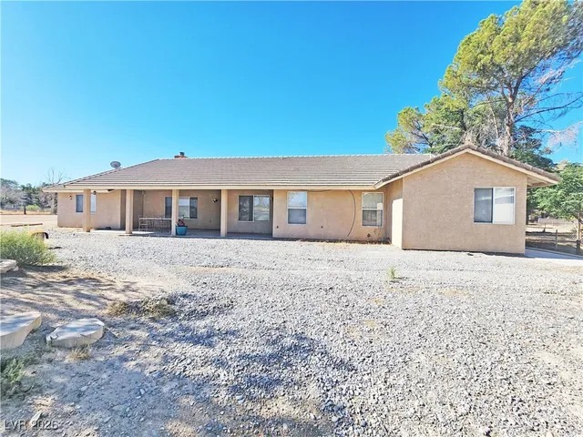 $1,935 | 3120 East Easy Street, Pahrump, NV 89061