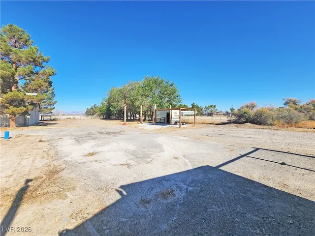 $1,935 | 3120 East Easy Street, Pahrump, NV 89061