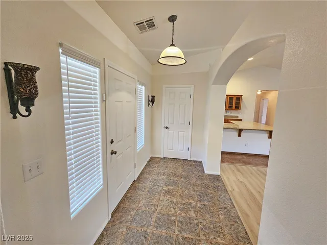 $1,935 | 3120 East Easy Street, Pahrump, NV 89061