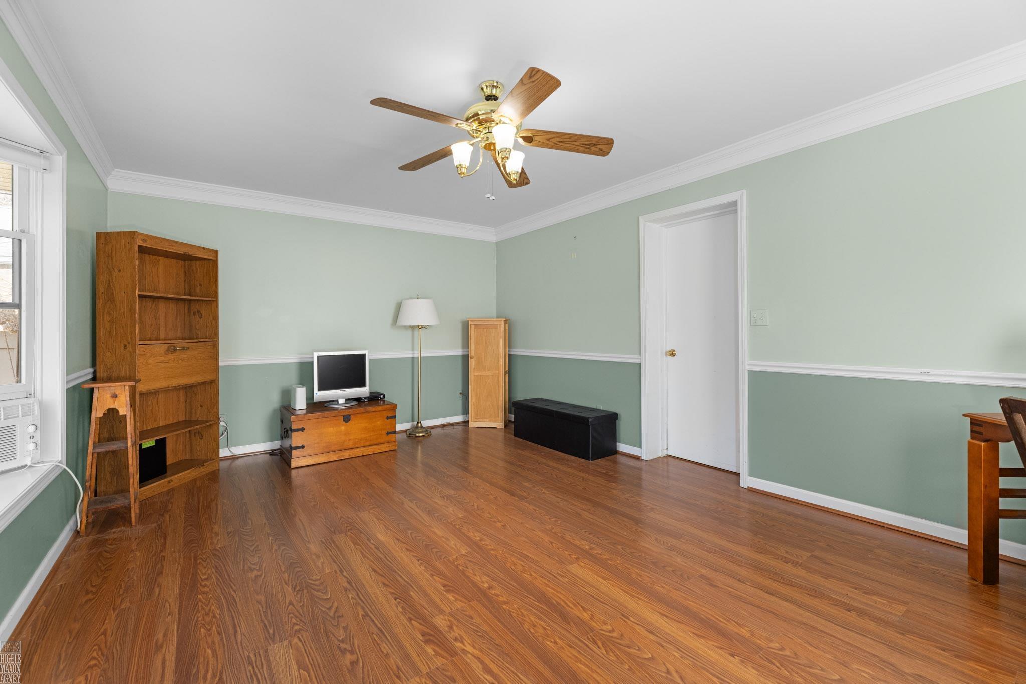 2057 Hawthorne Road Grosse Pointe, MI 48236 - Photo 19 of 43 50171177-d8f30d83-8793-4384-96e7-3e0f1be33ca8.JPG