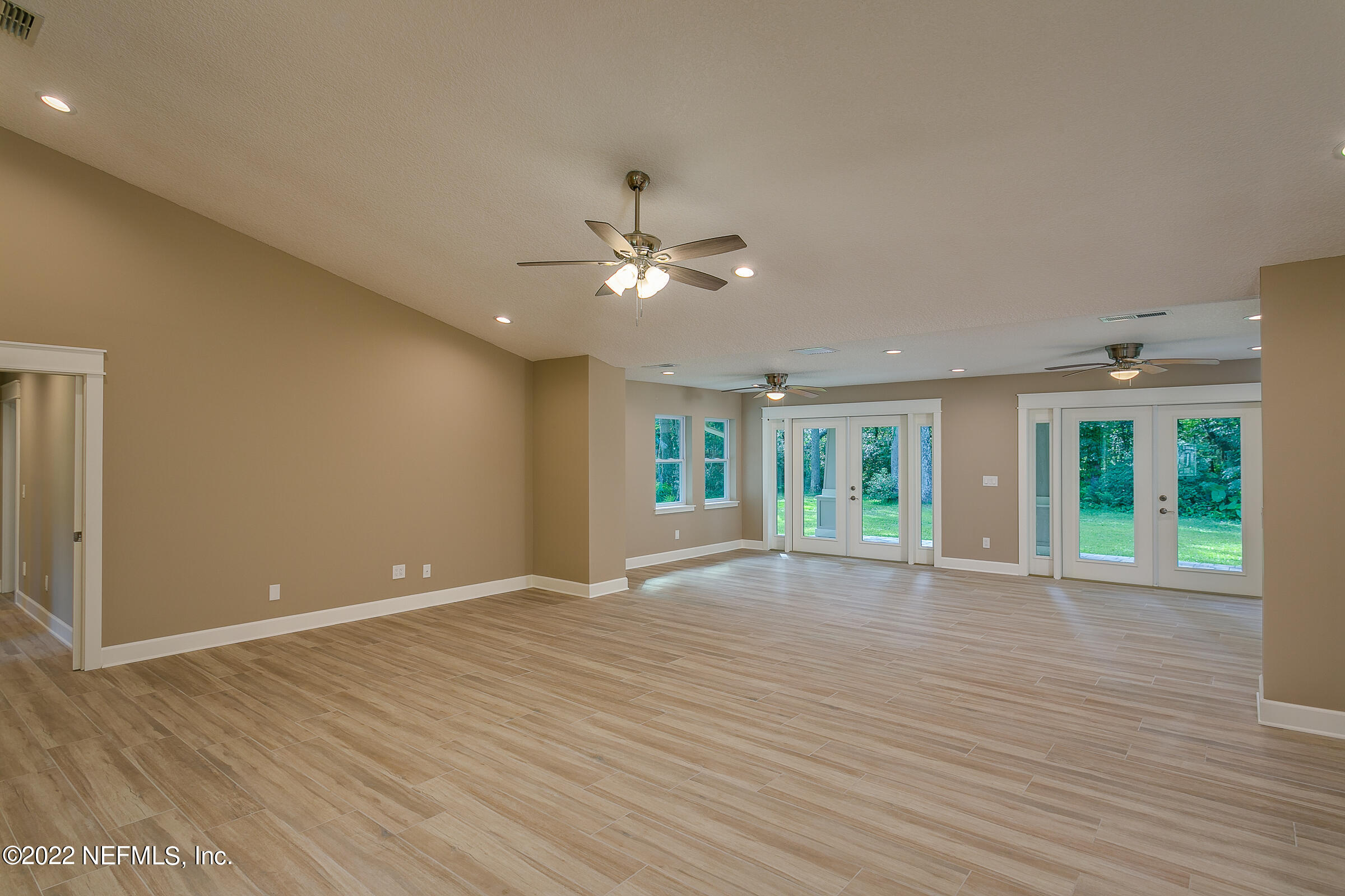10729 Scott Mill Road Jacksonville, FL 32223 - Photo 7 of 55 1664911808-007-10729-Scott-Mill-Rd-2