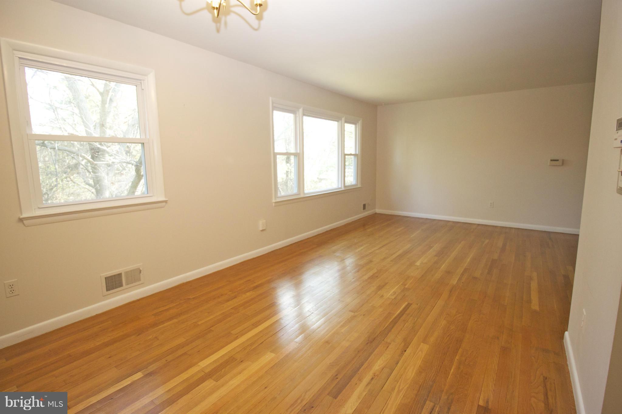 7722 Miller Fall Road Rockville, MD 20855 - Photo 5 of 29 Dining Room