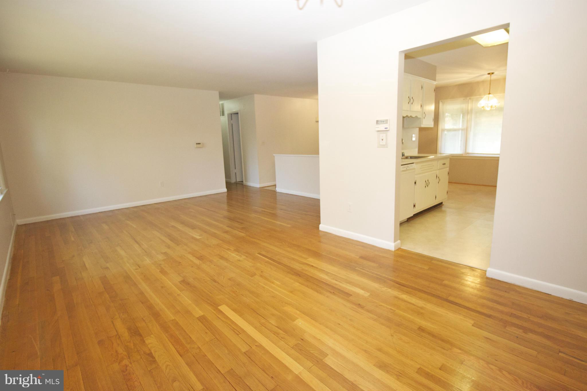 7722 Miller Fall Road Rockville, MD 20855 - Photo 6 of 29 Dining Room