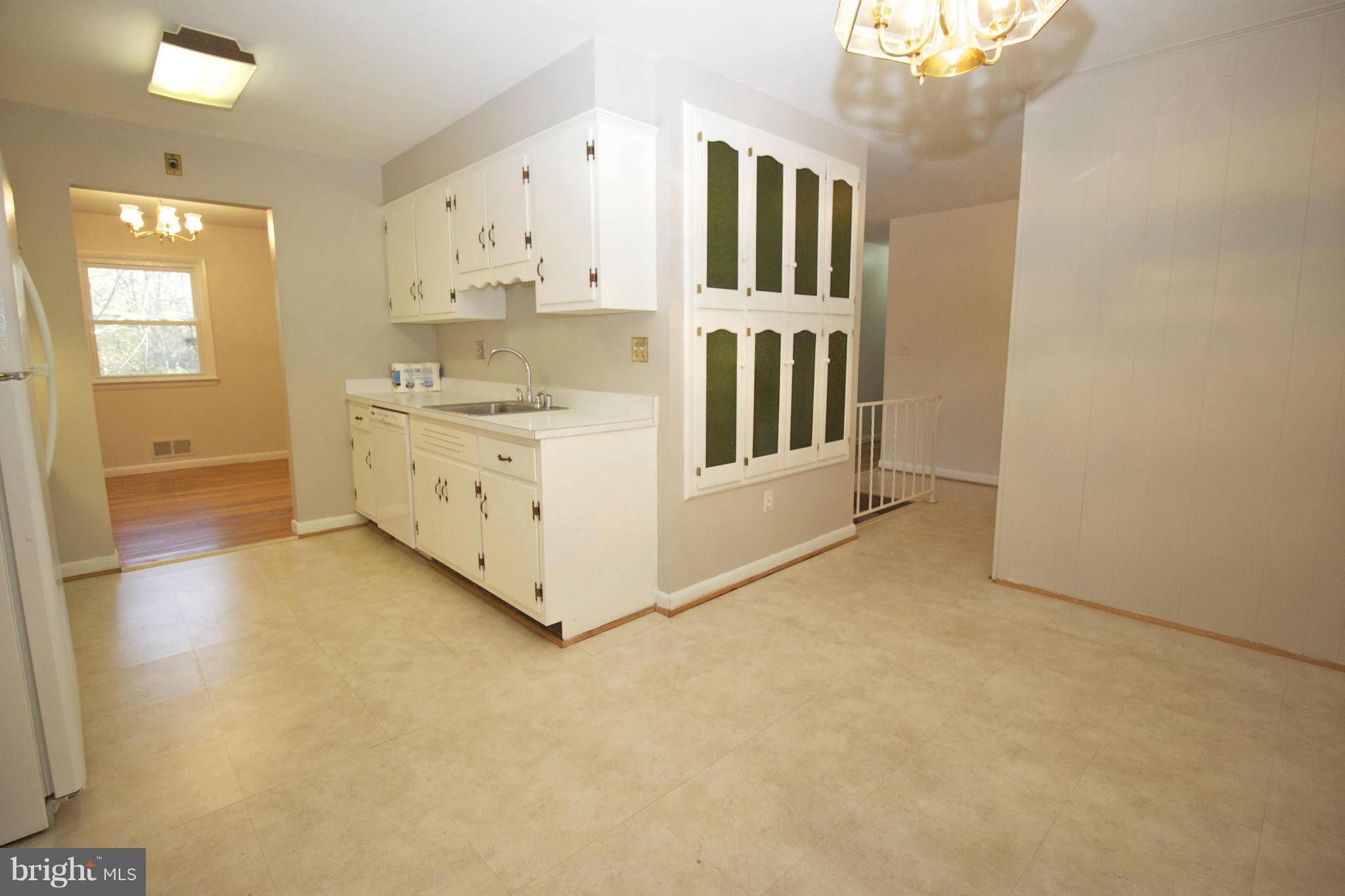 7722 Miller Fall Road Rockville, MD 20855 - Photo 9 of 29 Kitchen