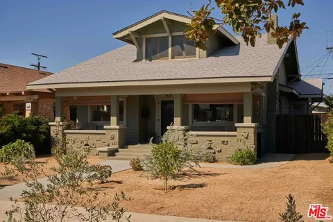 $999,000 | 1577 West 45th Street, Los Angeles, CA 90062