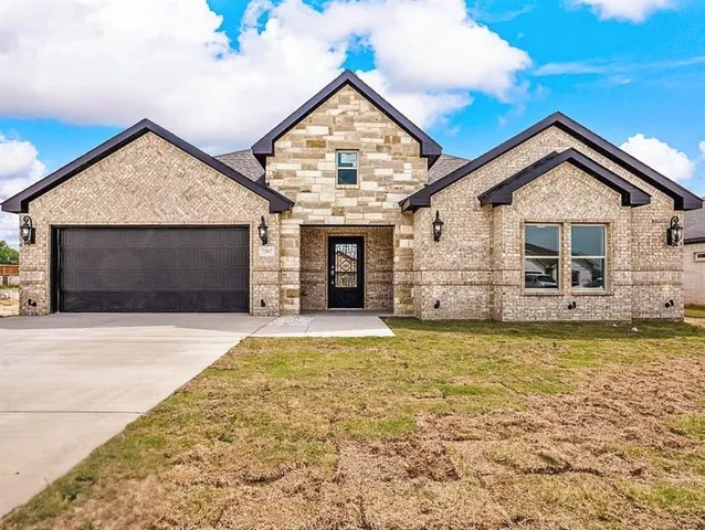 $420,000 | 2107 Cole Street, Mabank, TX 75147