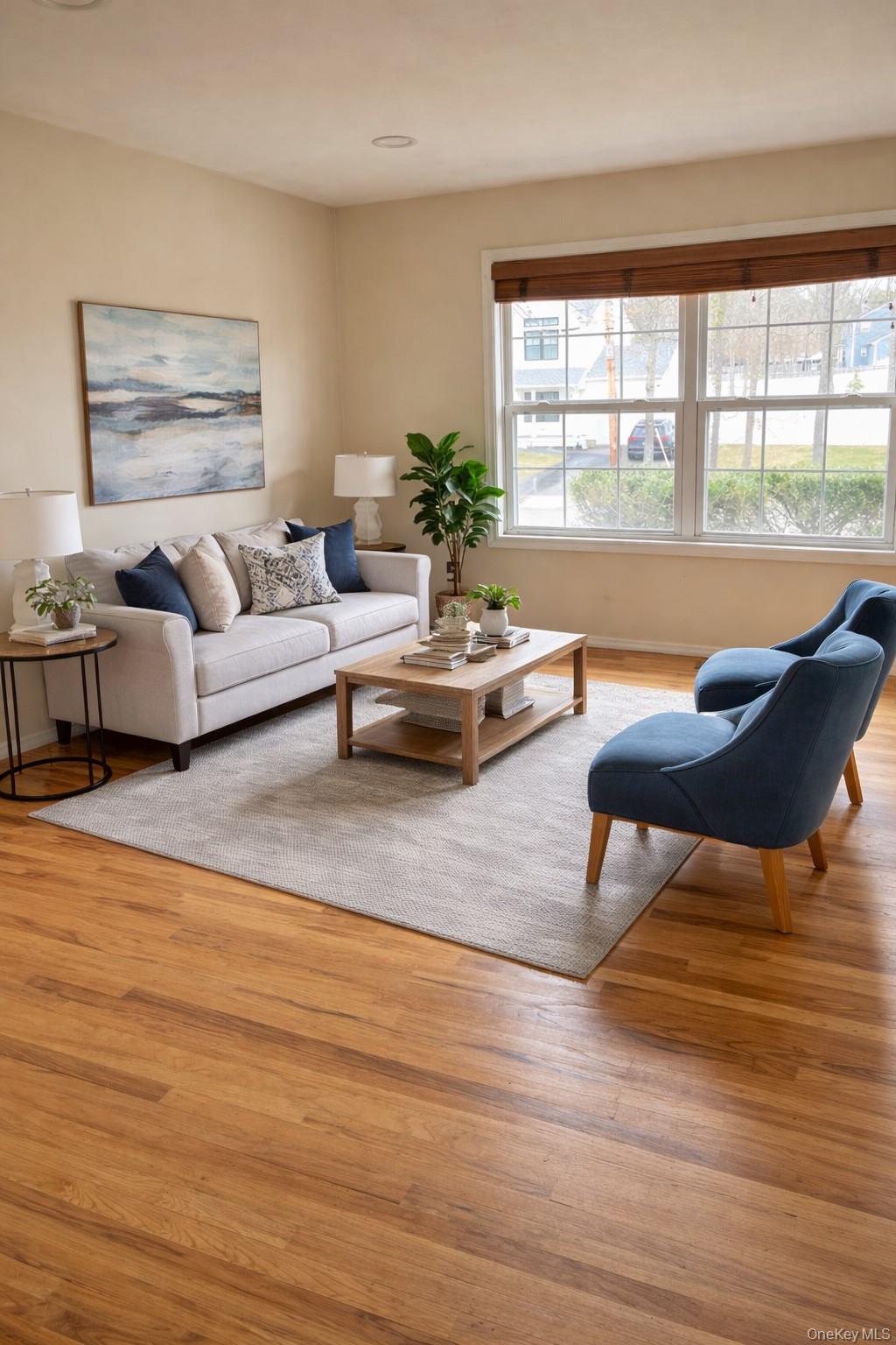 136 Elizabeth Way Ridge, NY 11961 - Photo 11 of 38