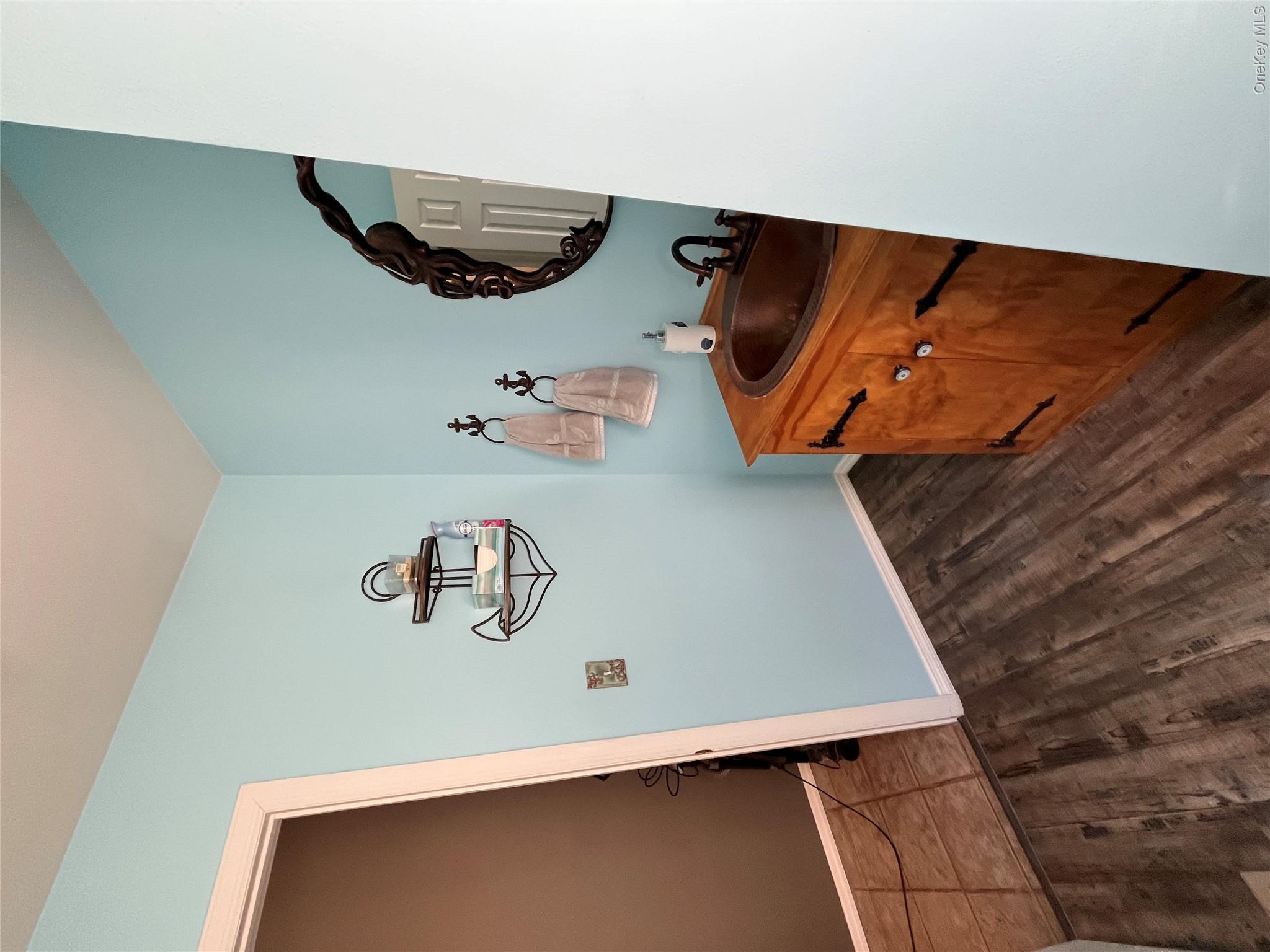 136 Elizabeth Way Ridge, NY 11961 - Photo 18 of 38