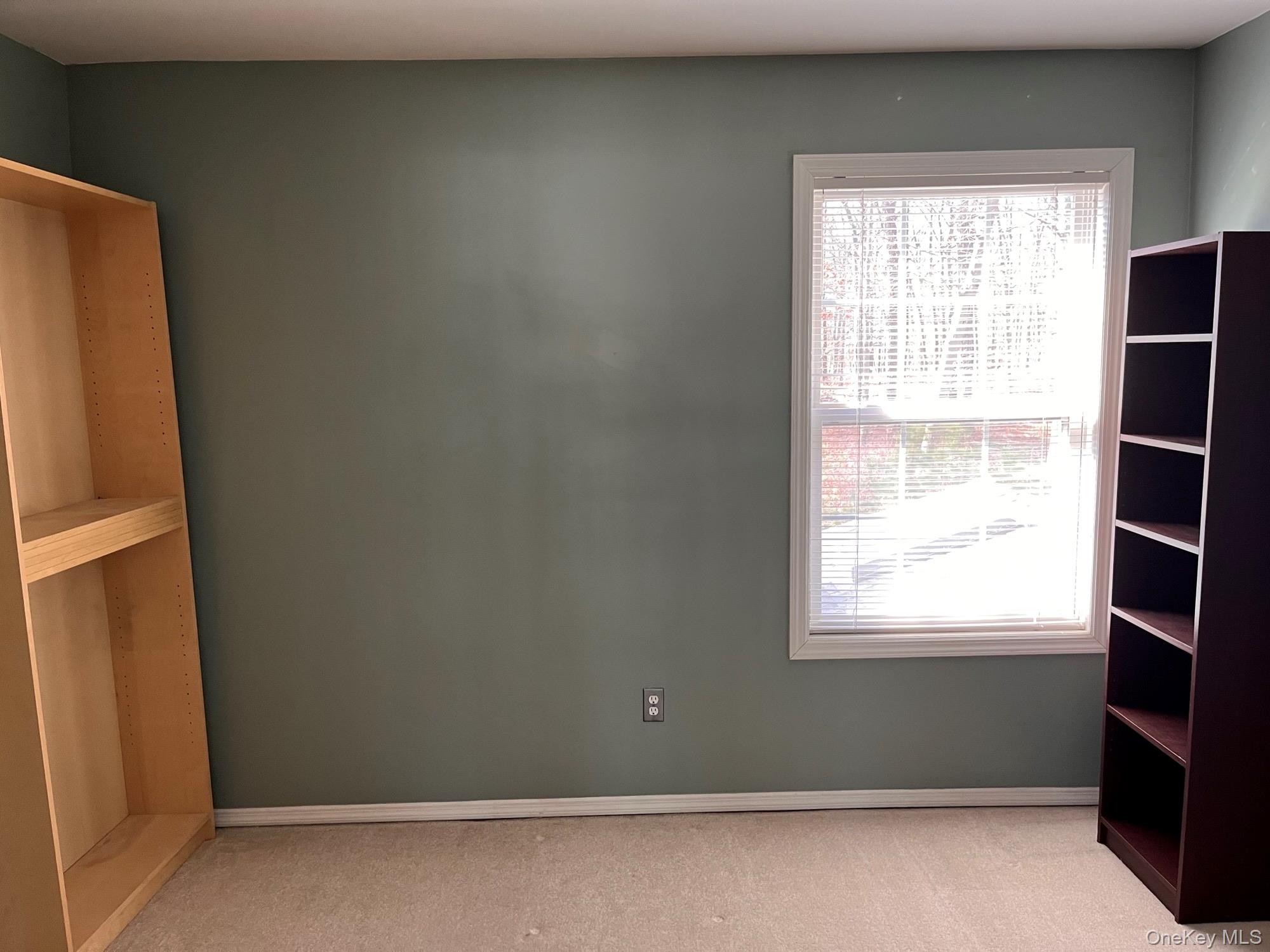 136 Elizabeth Way Ridge, NY 11961 - Photo 29 of 38