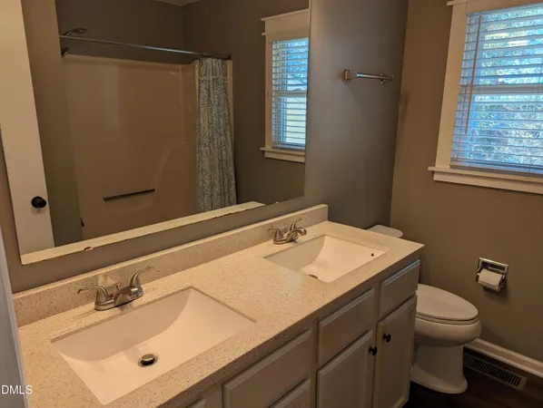 $1,500 | 415 South Fayetteville Street, Clayton, NC 27520