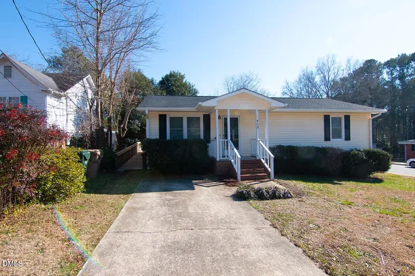 $1,500 | 415 South Fayetteville Street, Clayton, NC 27520