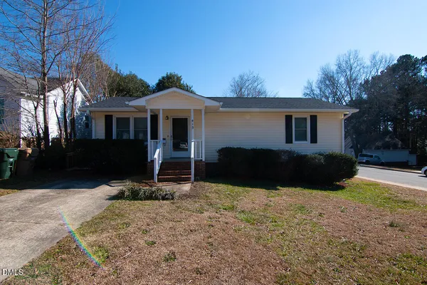 $1,500 | 415 South Fayetteville Street, Clayton, NC 27520