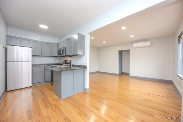 $950 | 530 Main Street, Unit 306, Niagara Falls, NY 14301