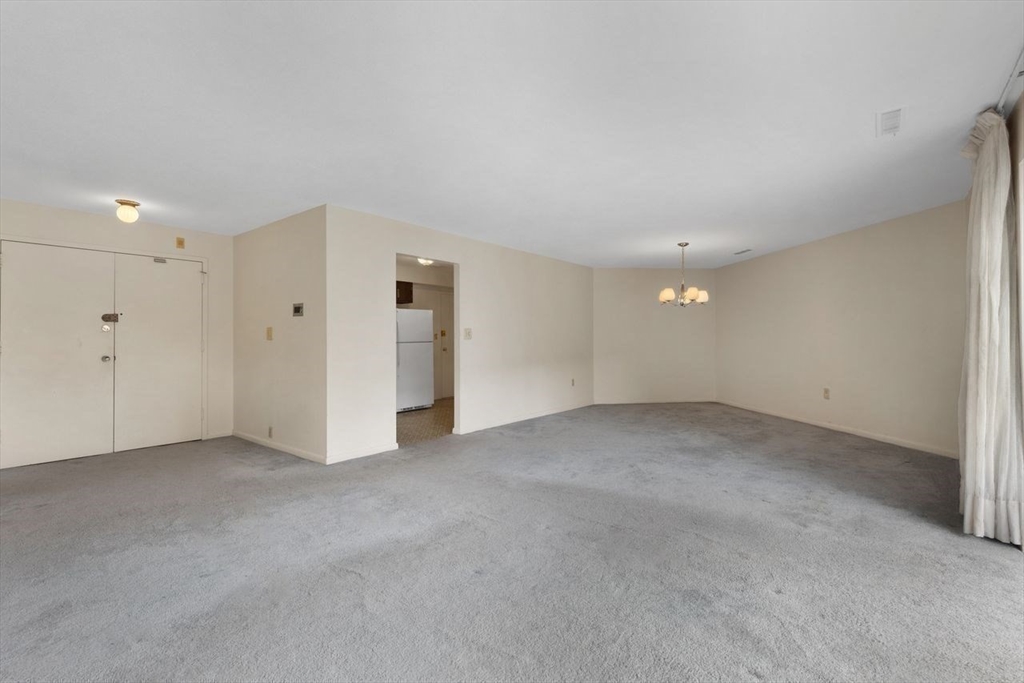 1008 Paradise Road, Unit 2Q Swampscott, MA 01907 - Photo 10 of 25 a view of an empty room