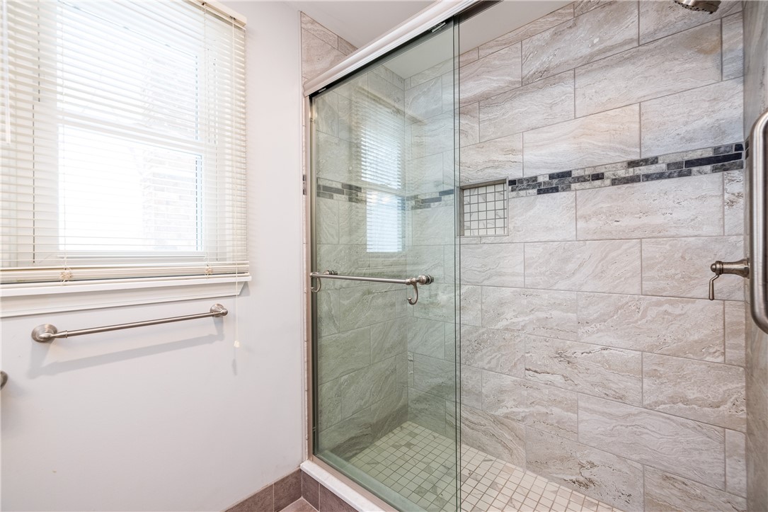 18 Bent Oak Road Chili, NY 14624 - Photo 30 of 47 Full bath 2nd floor