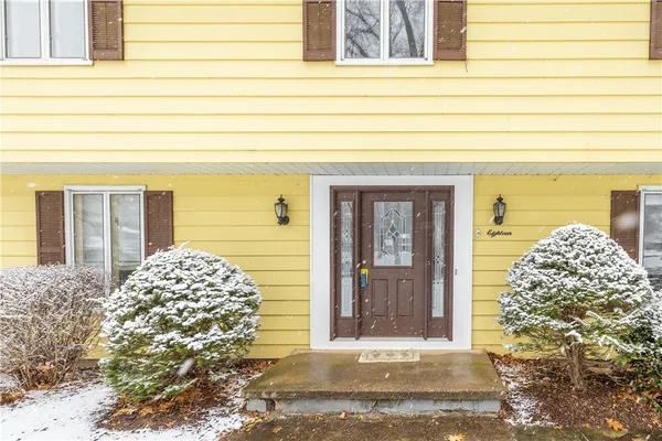 $349,995 | 18 Bent Oak Road, Chili, NY 14624