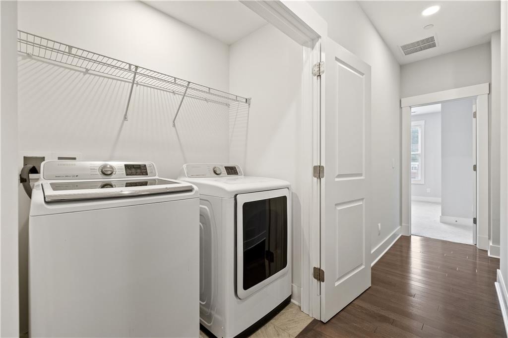 1726 Waterfront Place Pittsburgh, PA 15222 - Photo 38 of 44 2nd floor laundry