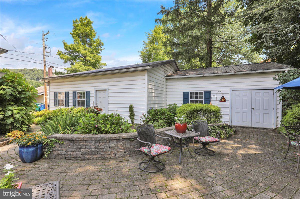 2503 Prospect Street Reading, PA 19606 - Photo 12 of 59