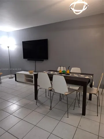 $1,700 | 2171 Northeast 66th Street, Unit 827, Fort Lauderdale, FL 33308