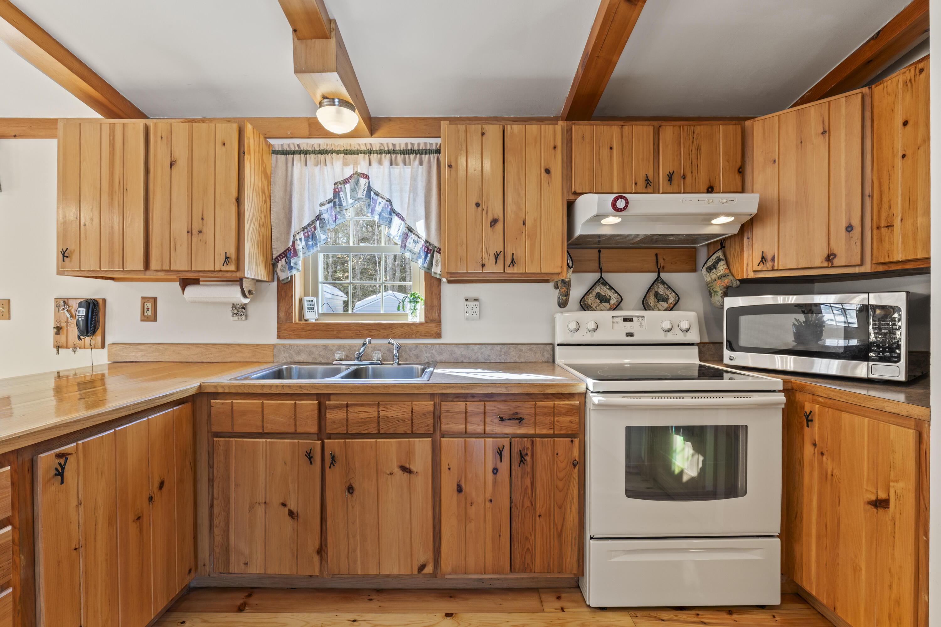 80 Townsend Road Hebron, ME 04238 - Photo 8 of 37 80 Townsend Rd_111