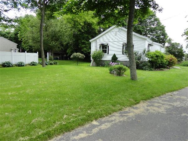 12 Linden Street Natick, MA 01760 - Photo 10 of 11