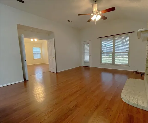 $2,000 | 5923 Sterling Green Trail, Arlington, TX 76017