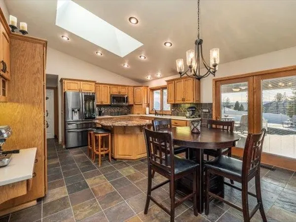 $899,900 | 6527 West Skagit Avenue, Spokane, WA 99208