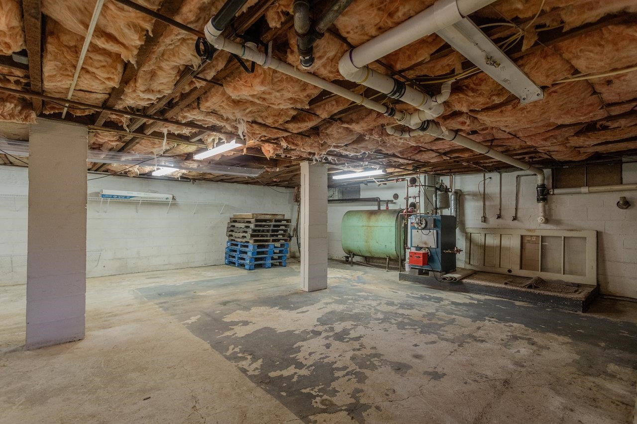 911 Old White Hill Road Stuarts Draft, VA 24477 - Photo 38 of 40 a view of a room with gym equipment