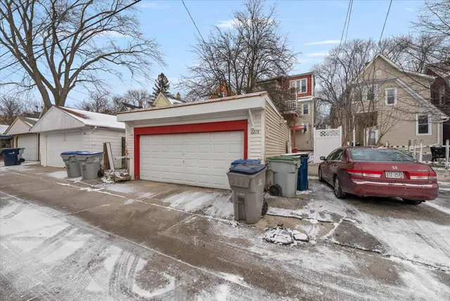 $445,000 | 3215 North Bartlett Avenue, Unit 3215A, Milwaukee, WI 53211