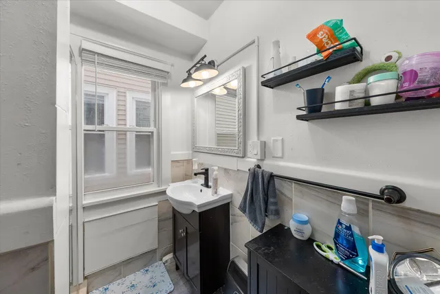 $445,000 | 3215 North Bartlett Avenue, Unit 3215A, Milwaukee, WI 53211