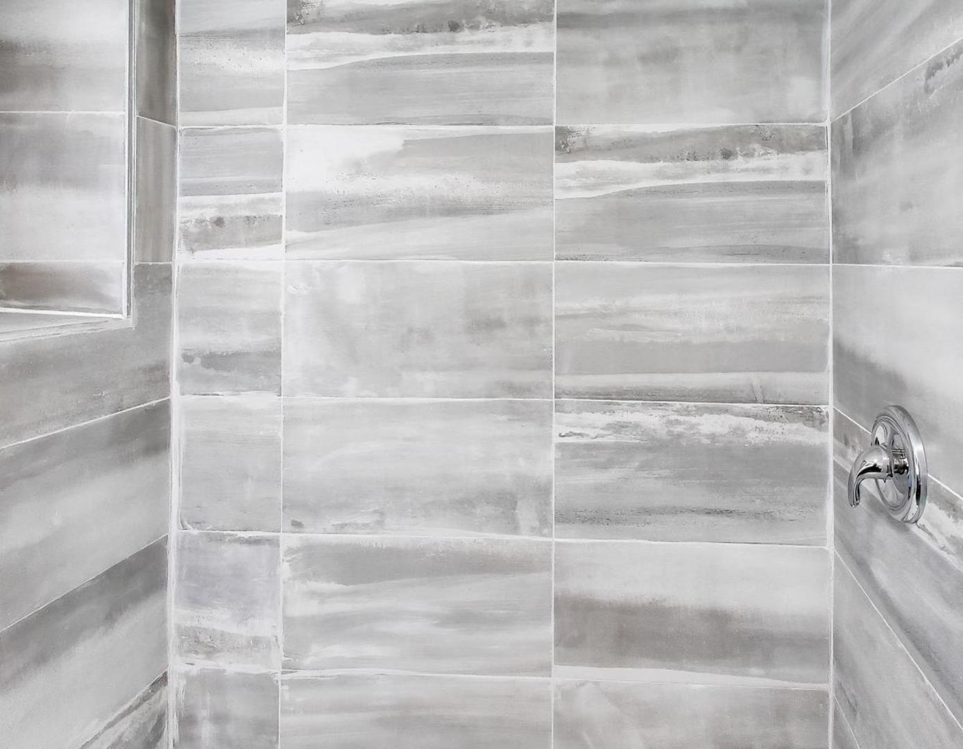 8322 South Sangamon Street Chicago, IL 60620 - Photo 12 of 36 a view of a room with shelf